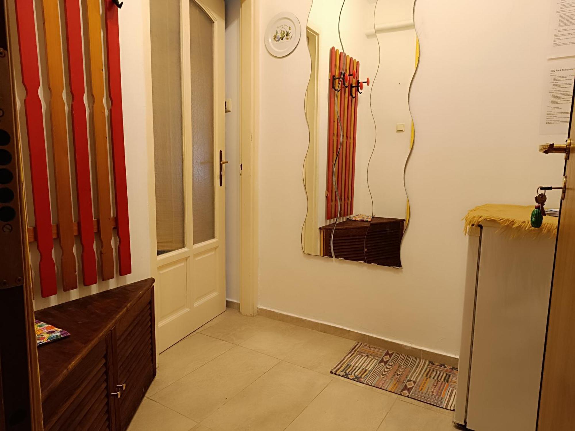 Flat In Historic Villa With Your Own Private Garden, Near City Park Boedapest Buitenkant foto